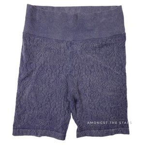 OFFLINE by Aerie Floral Compression Purple Grey 7" Bike Shorts